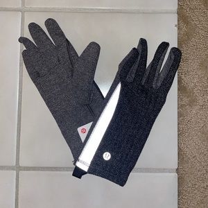 NEVER WORN Lululemon winter gloves